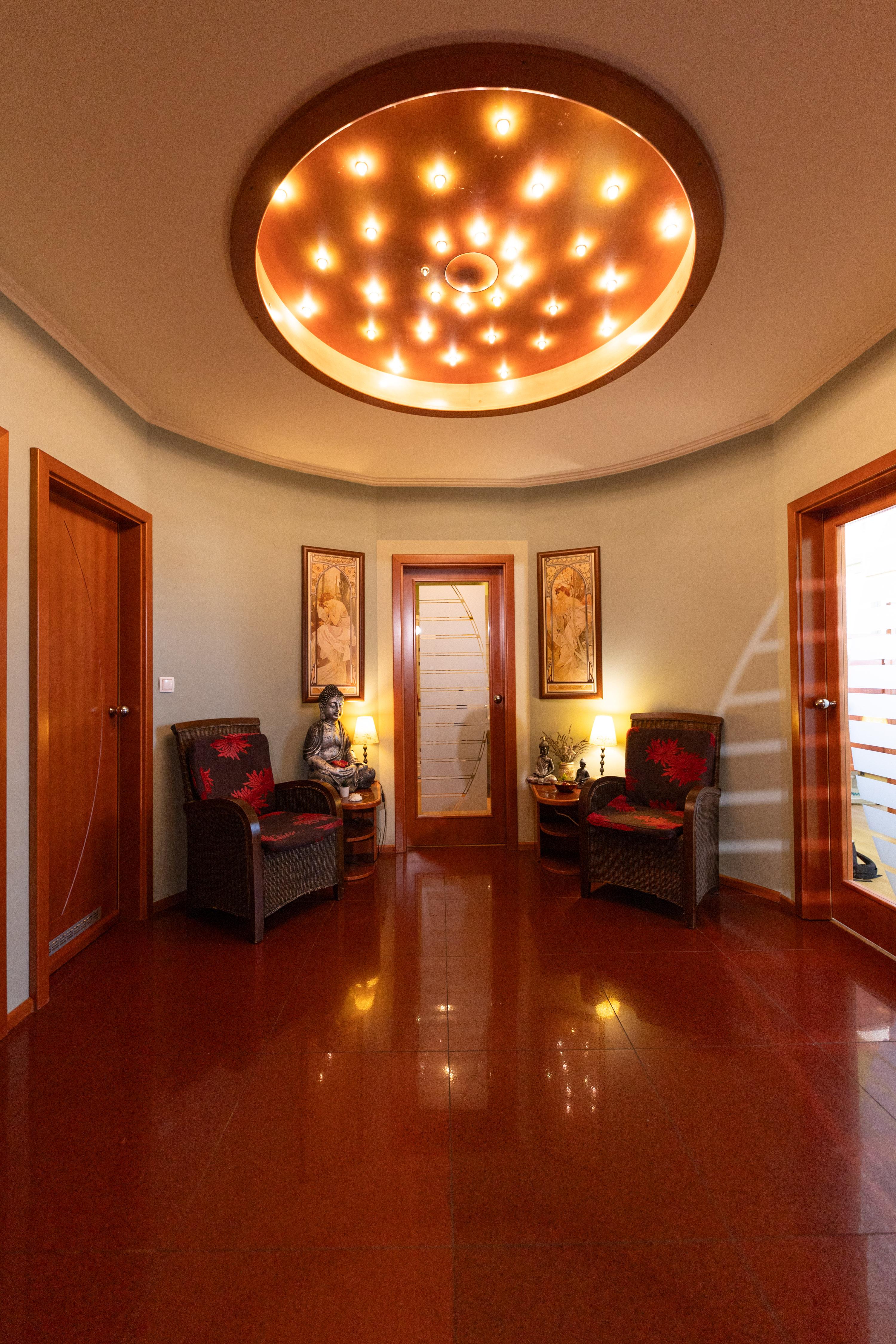 Maderoterapija: Naravna pot do preoblikovanega telesa